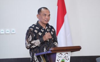 Ketua DPRD Jateng Sumanto