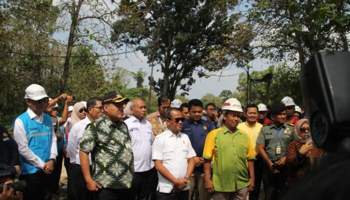 Tinjau Sumur Tua Ledok Blora, Menteri ESDM Tegaskan Komitmen Implementasi Permen ESDM Nomor 14 Tahun 2025