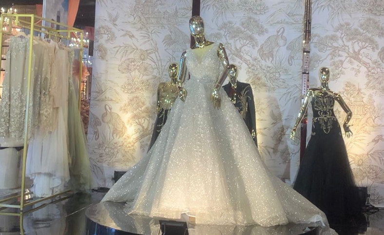gaun pengantin
