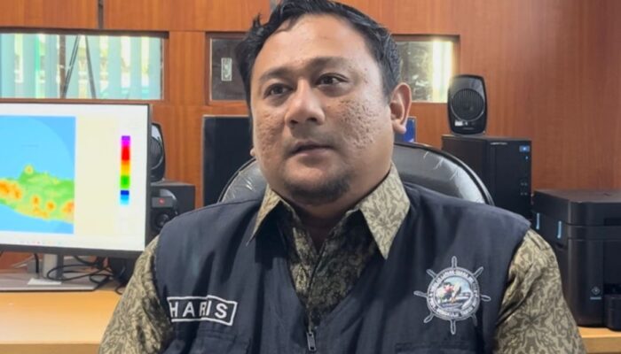 Warga Jateng Kedinginan “Bediding”, BMKG Ahmad Yani: Suhu Terendah di Semarang Capai 18 Derajat