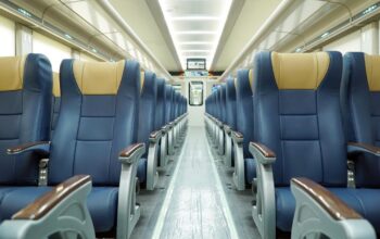 Mulai 16 Juli 2025, KA Tegal Bahari dan Gumarang Pakai Sarana Baru Stainless Steel New Generation
