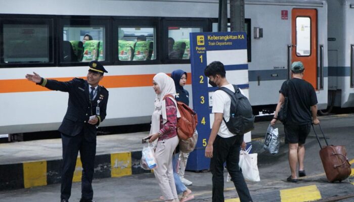 Kereta Api Lokal Daop 4 Layani 567.308 Penumpang di Semester I 2025