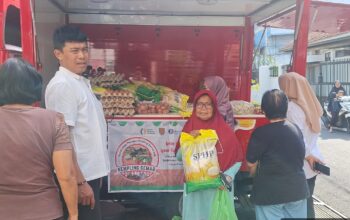 Lewat Program 'Kempling Semar', Edo Dapat Beras dan Sayur dengan Harga Terjangkau