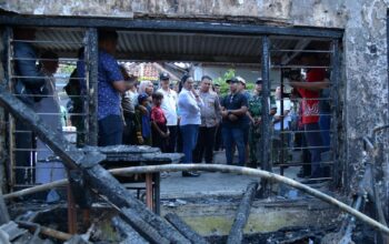 Kunjungi Kebakaran Pesanggrahan Semarang, Walikota Siap Bangun Kembali Rumah Pakai Dana RTLH Rp 40 Juta