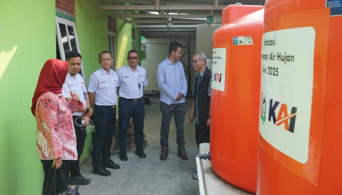 KAI Beri Bantuan Teknologi Air Bersih untuk Masyarakat Kradenan dan Toroh