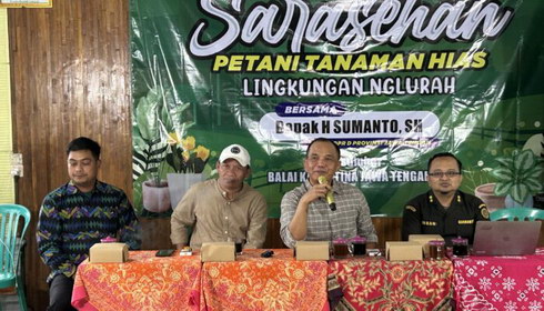 Sumanto Ajak Petani Tawangmangu Ekspor Tanaman Hias ke Luar Negeri