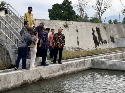 Ketua DPRD Jateng Sumanto