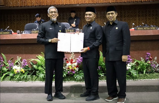 Ketua DPRD Jateng Sumanto