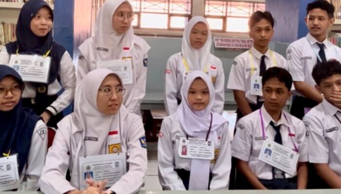 Kisah Unik 5 Pasang Kembar Murid Baru SMAN 3 Semarang: Dari Cita-cita Sama hingga Kepribadian Beda