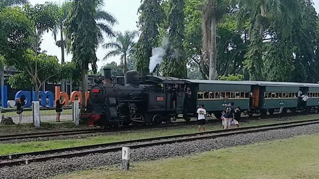 Kereta Uap Baru Klinthing