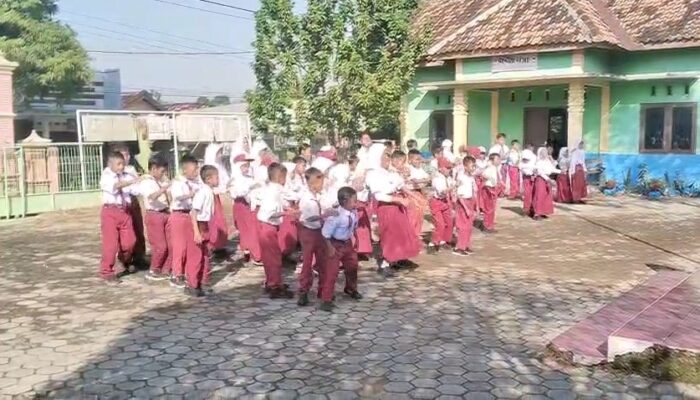 Meski Hanya Dapat Satu Siswa Baru, SDN 2 Tegalgunung Blora Tetap Gelar MPLS