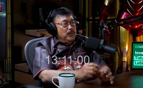 Mantan Kabareskrim dan mantan duta besar Indonesia untuk Myanmar, Komjen (Purn.) Ito Sumardi dalam podcast Deddy Corbuzier. (YouTube/Close The Door Deddy Corbuzier(