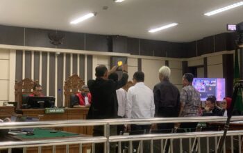 Sidang Alwin Basri