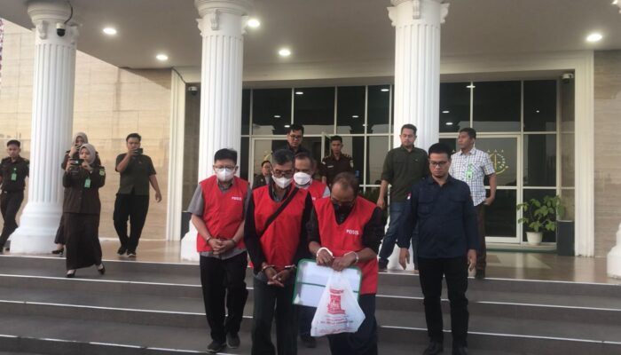 Korupsi Miliaran, 4 Tersangka Kasus Pengadaan Lampu Menara Suar Ditahan Kejari