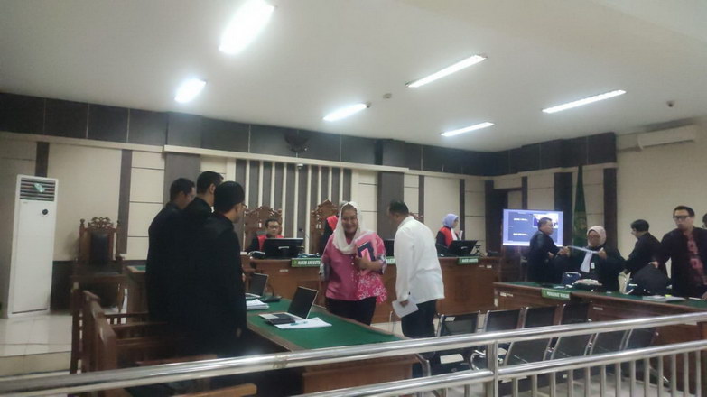 mbak ita // kasus korupsi semarang