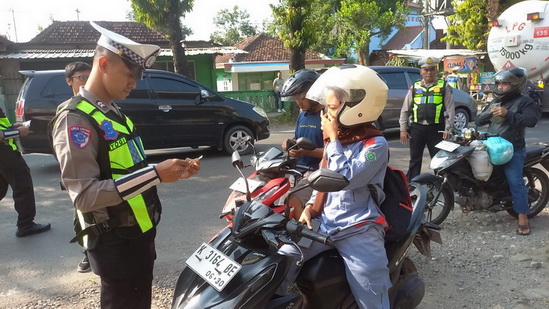 razia operasi patuh candi