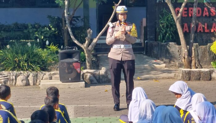 Di Sela Operasi Patuh 2025, Polisi Gelar Kegiatan Edukatif di Sekolah