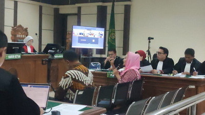 Mbak Ita pemeriksaan lanjutan kasus dugaan korupsi di lingkungan Pemerintah Kota Semarang di Pengadilan Tipikor, Semarang, Rabu, 23 Juli 2025. (Elly Amaliyah/beritajateng.tv)