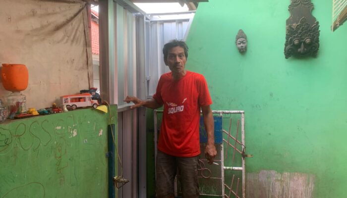 Viral Video Siswi SD Semarang Lewati Sungai Demi Sekolah, Begini Kronologinya!