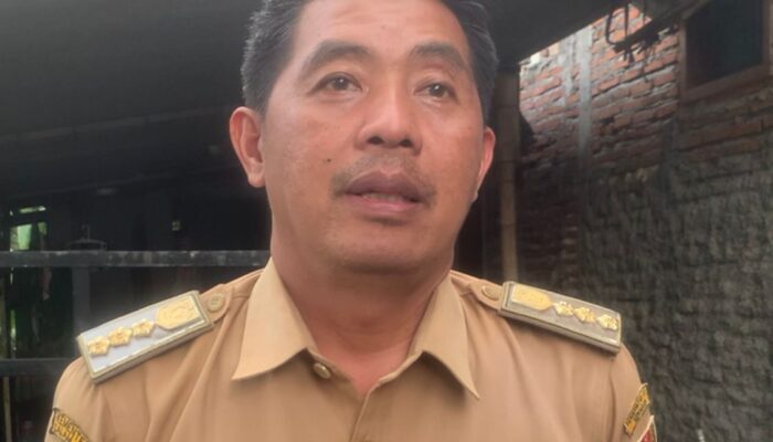Tanggapi Video Viral Siswi SD Semarang Berangkat Sekolah Lewat Bantaran Sungai, Camat: Karena Permasalahan Orangtua