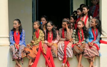 hari kebaya nasional 2025