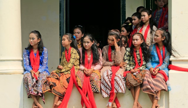 hari kebaya nasional 2025