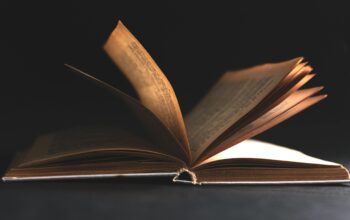 penulisan ulang sejarah