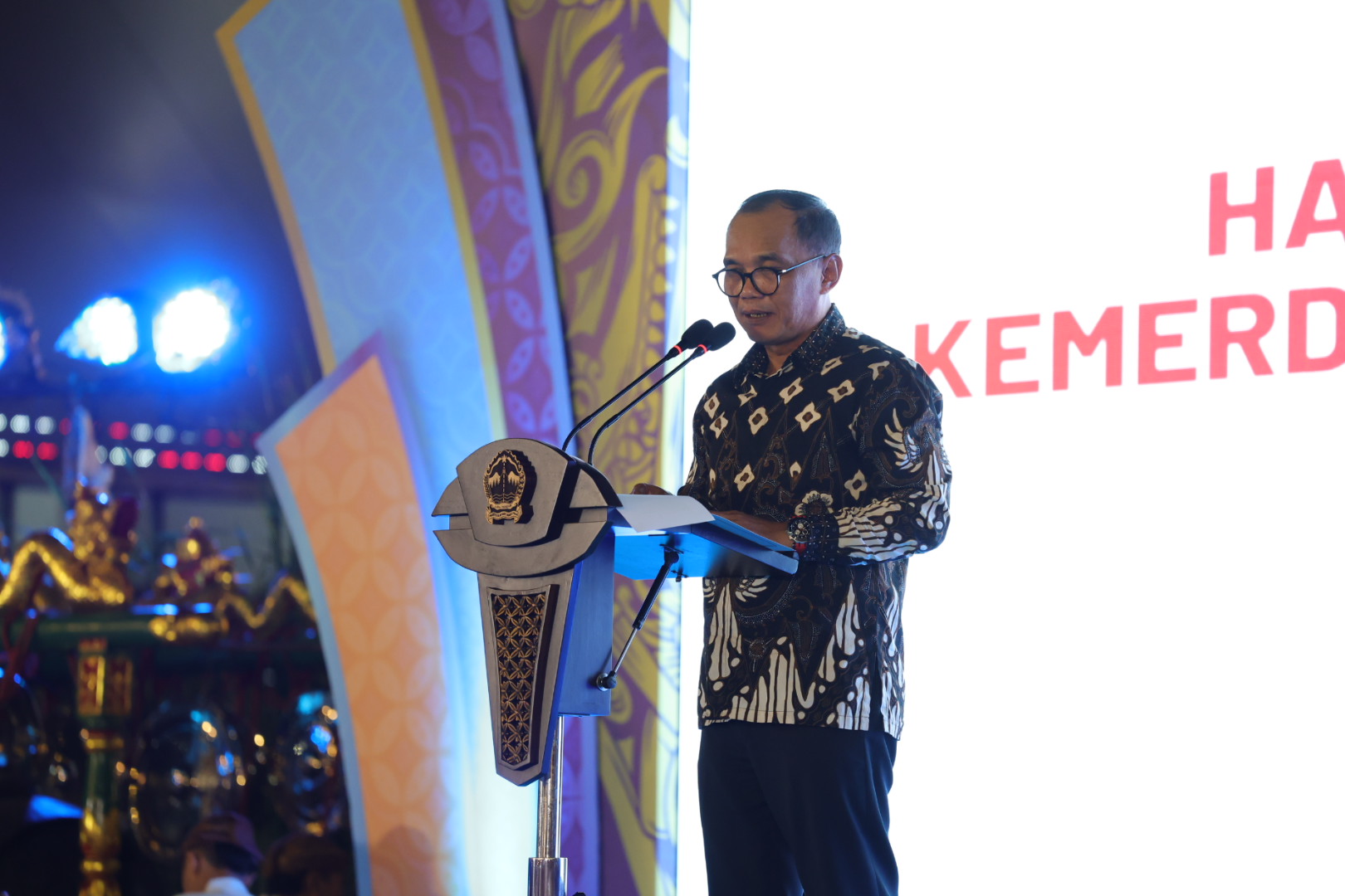 Ketua DPRD Jateng Sumanto