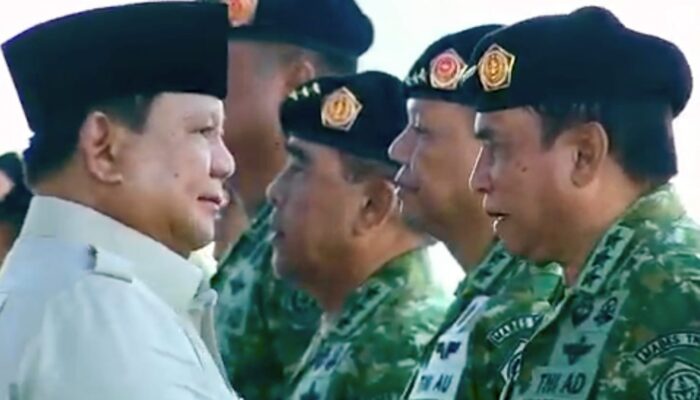 Dianugerahi Presiden, Mayjen TNI (Purn) Chairawan K. Nusyirwan Naik Pangkat Jenderal Kehormatan Bintang 3