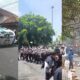 Demo Warga Pati 13 Agustus Berakhir Ricuh: Gas Air Mata Ditembakkan, Mobil Polisi Dibakar