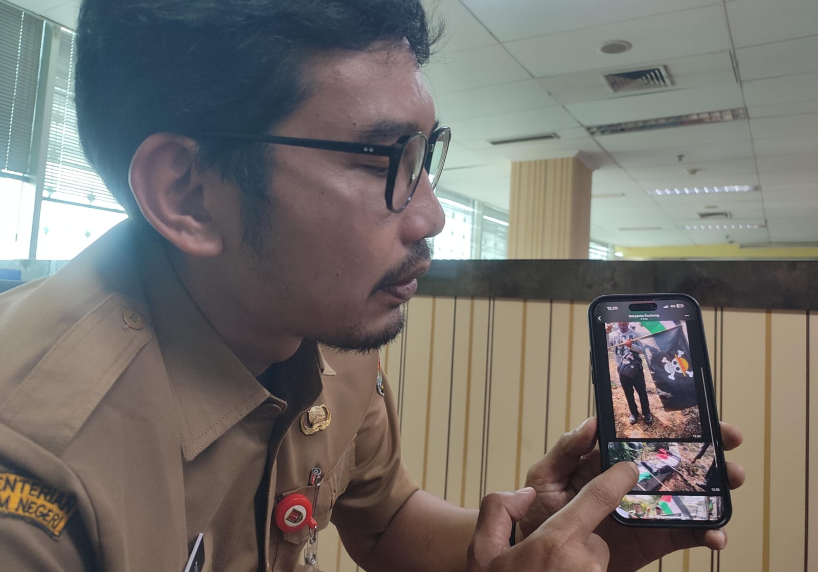Temukan Bendera One Piece Diperjualbelikan di Semarang, Kesbangpol Lakukan Pengawasan dan Edukasi