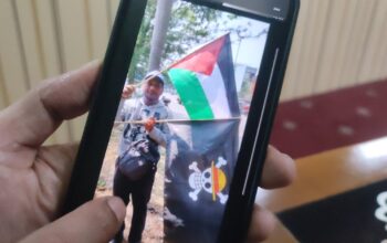 Satpol PP Waspadai Bendera One Piece Dikibarkan di Kota Semarang