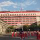 466 Meter Bendera Merah Putih Terbentang di Gedung Balaikota Semarang