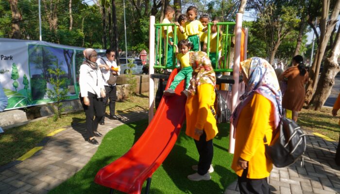 Taman Kecil di Semarang Diubah Jadi Mini Eco Smart Park, Ada Play Ground Hingga Green House