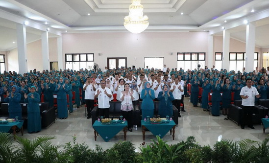 Lantik Bunda PAUD Kota Semarang, Agustina: Gerbang Strategis Menuju Indonesia Emas 2045