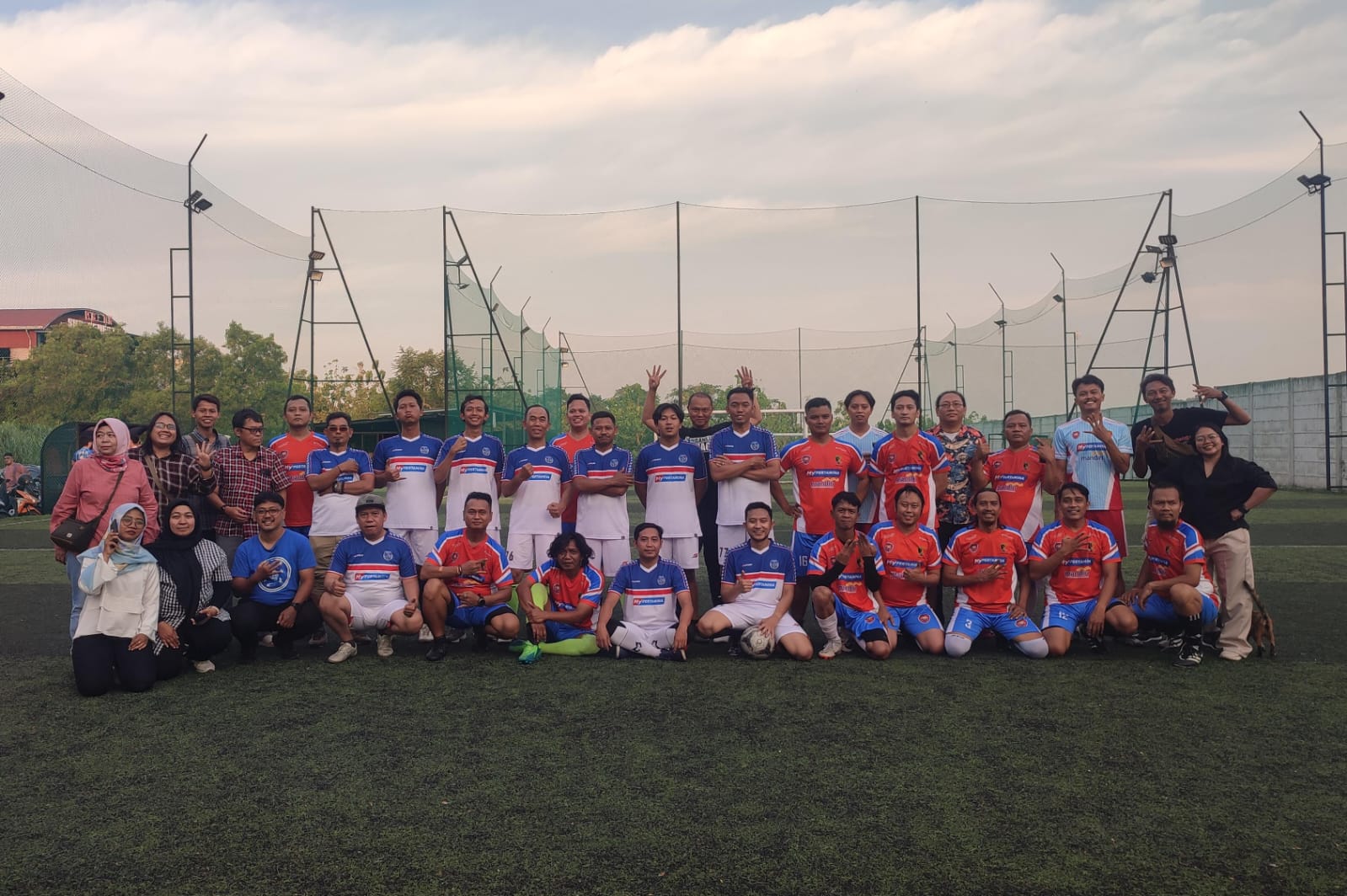 Pertamina Patra Niaga RJBT dan Jurnalis FC Gelar Laga Persahabatan Fun Mini Soccer