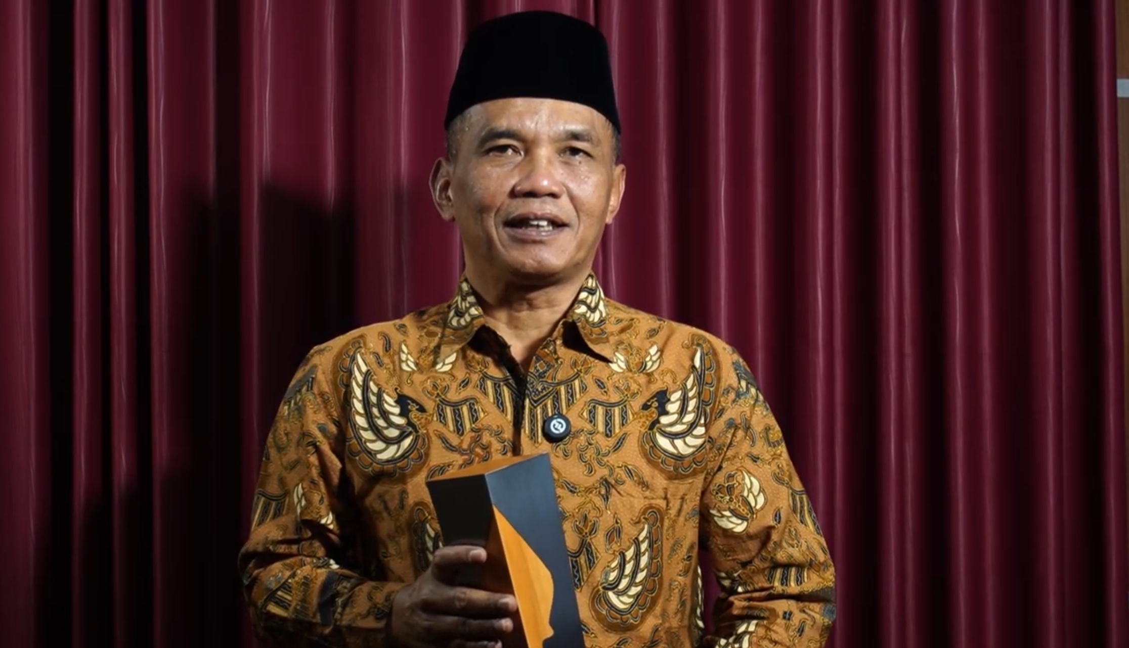 Ketua DPRD Jateng Sumanto