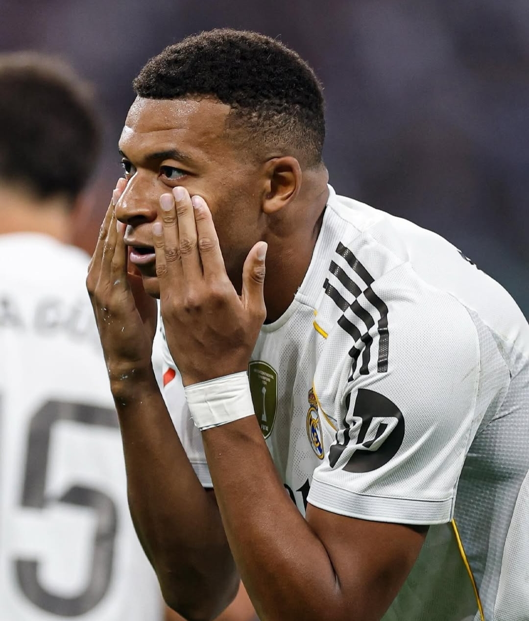 Selebrasi Kylian Mbappe ketika mencetak gol ke gawang Osasuna lewat titik putih (Rabu, 20-08-25)