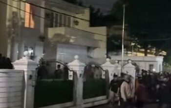 Amukan Massa Semakin Menjadi, Berikut Daftar Rumah DPR RI dan Pejabat Negara yang Sudah Dijarah