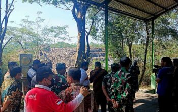 warga salatiga protes polusi