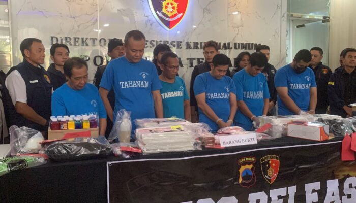 Polda Jateng Bongkar Sindikat Uang Palsu, 6 Tersangka Ditangkap, Sita Ribuan Lembar Pecahan Rp100 Ribu