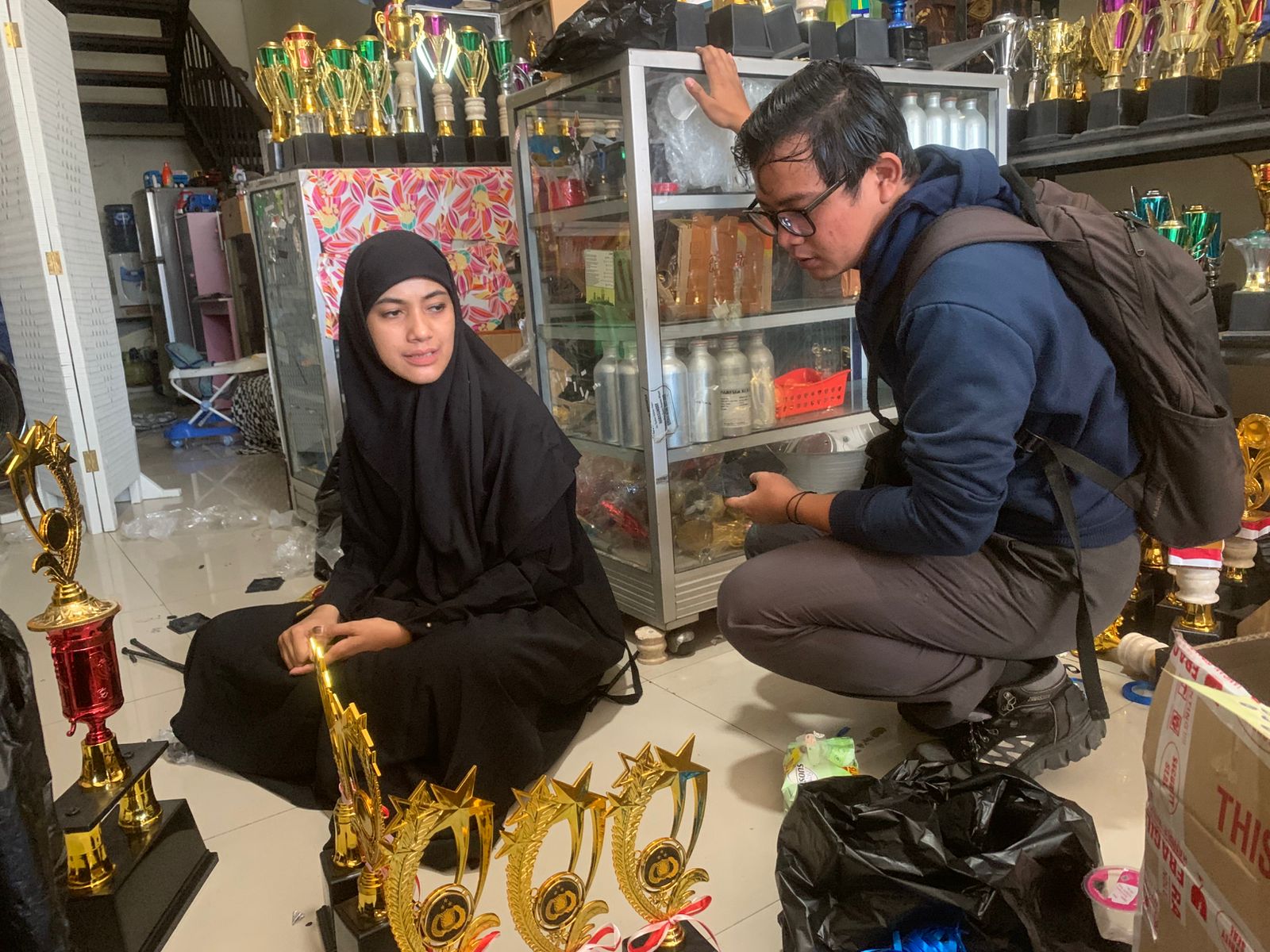 penjual trophy semarang