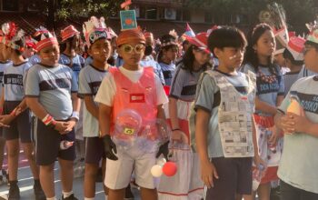 karnaval merah putih SD