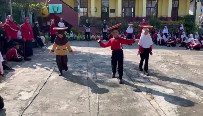Latih Fokus dan Karakter Positif Siswa, SDN Tugurejo 02 Semarang Rayakan Kemerdekaan dengan Lomba Menarik