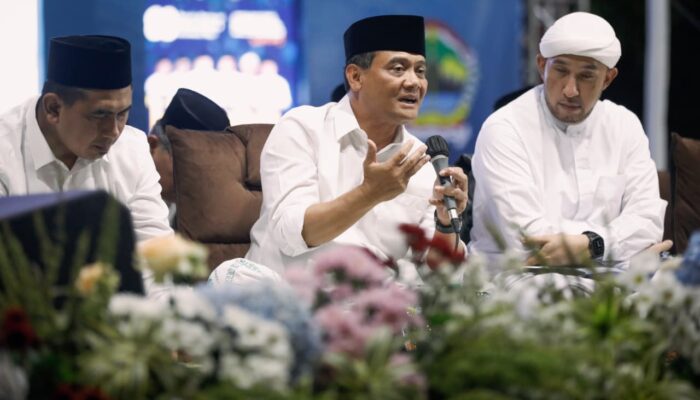 Ribuan Masyarakat Hadiri Jateng Bersholawat, Ahmad Luthfi Doakan Warganya Makmur dan Tenteram