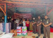 kejari Blora beri bantuan kebakaran sumur blora