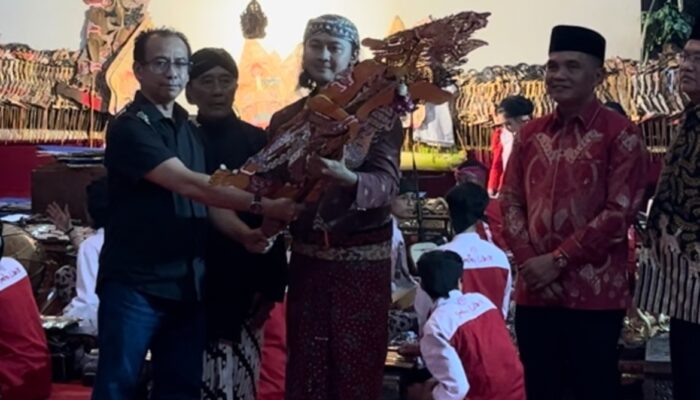 Gelar Wayang Lakon Sang Kumbokarno, Fraksi PDIP Jateng Kenang 100 Tahun Ki Narto Sabdo