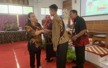 Wali Kota Semarang, Agustina Wilujeng Pramestuti saat roadshow Bunda Literasi di SMPN 27 Semarang.