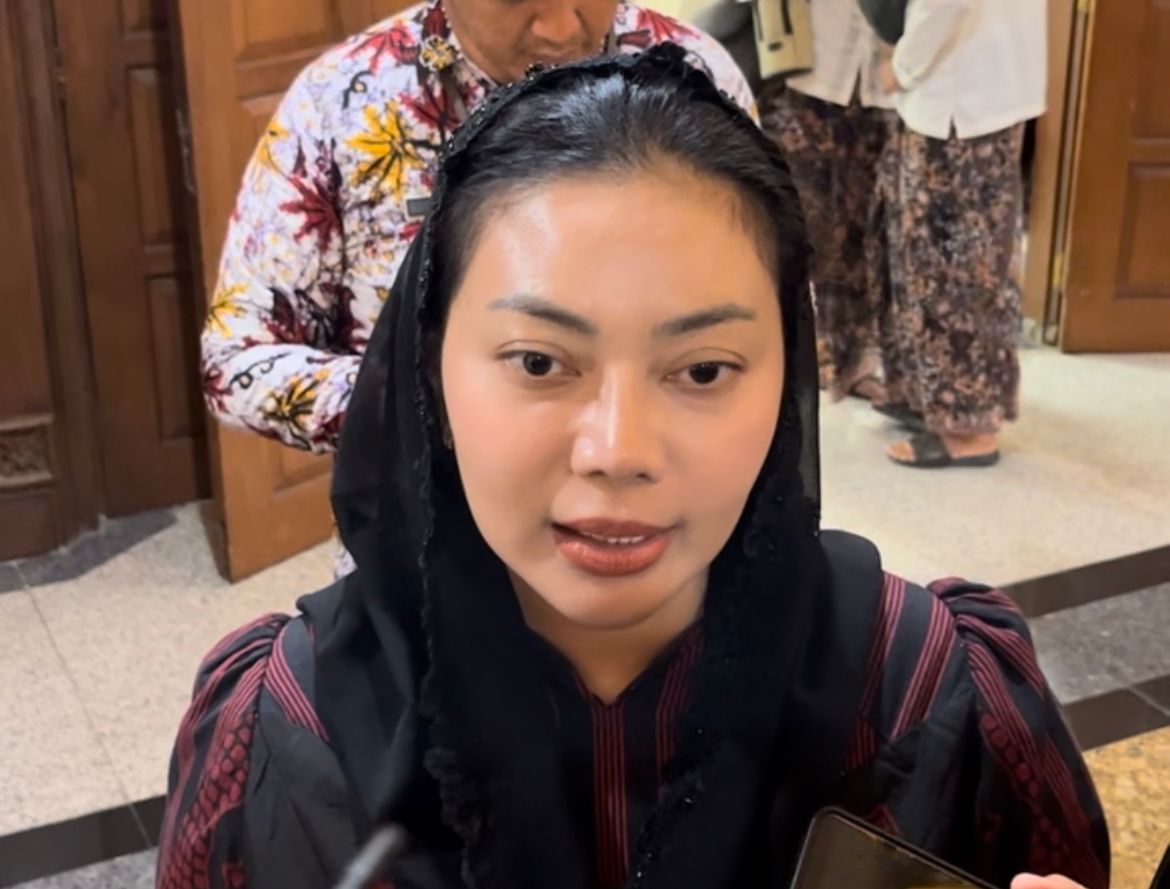 bupati brebes paramitha widya kusuma