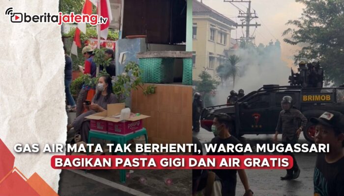 Video Gas Air Mata Tak Berhenti saat Demo di Polda Jateng, Warga Mugassari Bagikan Odol dan Air Gratis